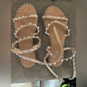 Shushop sandals